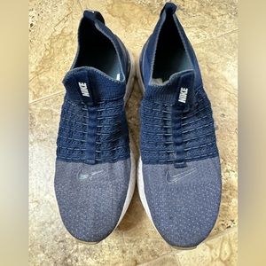 Nike Flyknit React Men’s size 12
